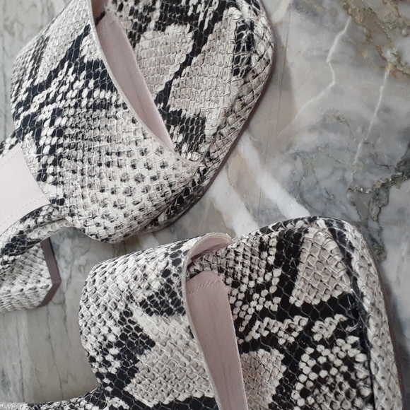 Schutz shoes - Picture 2 of 7